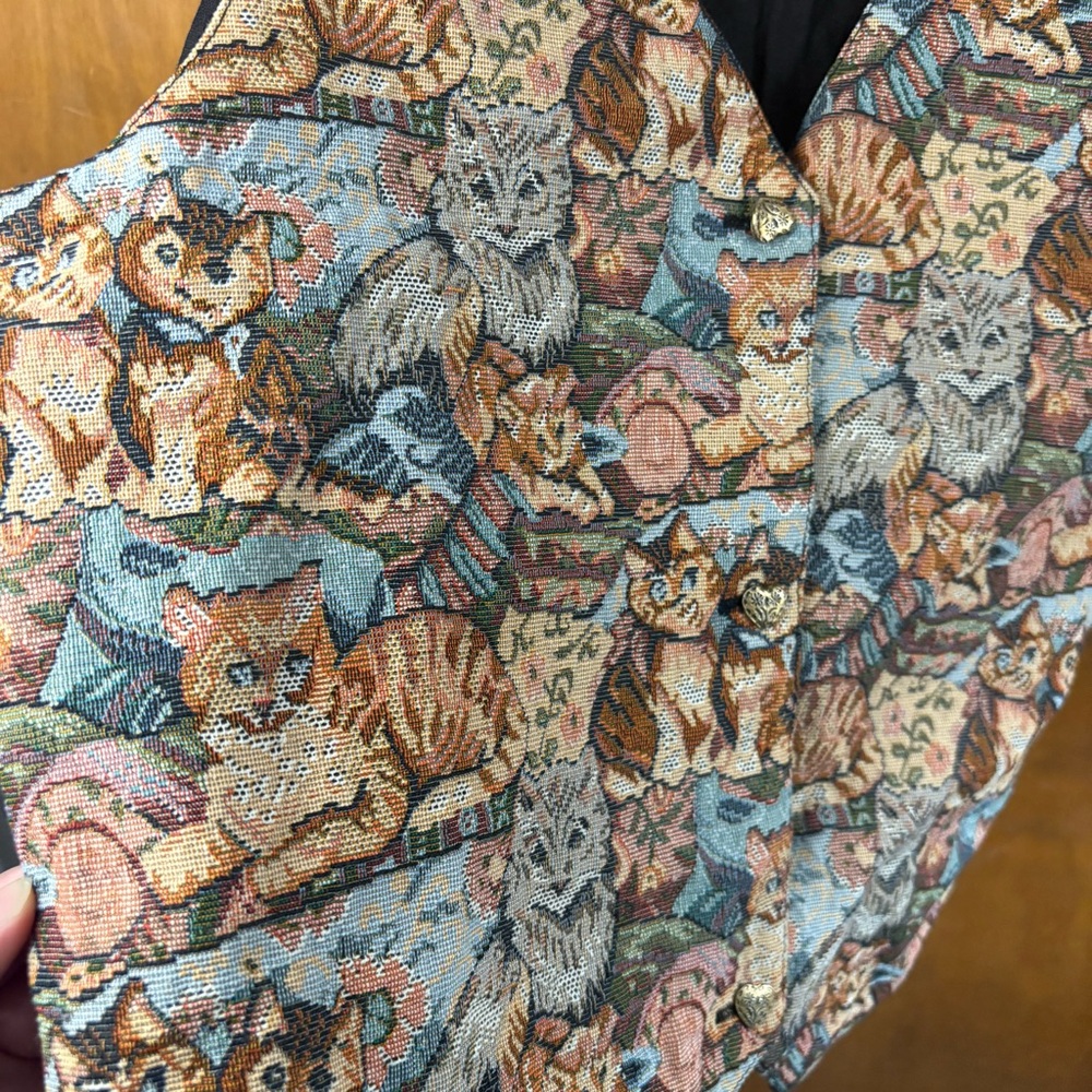 Vintage Cat Tapestry Patchwork Vest Retro Y2K 90s Cottagecore Grandma Kitty Mod - Picture 12 of 16